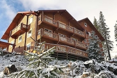Відпочинок у готелі  «Alpine Eco Chalet & Wellness»