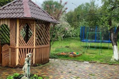 Альтанка у готелі «Ярина», Трускавець