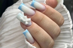 manicure-white