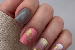 Осінні нігті з фольгою