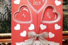 Красива і проста у виготовленні листівка своїми руками до Дня Святого Валентина
