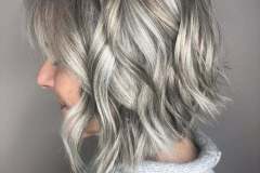Чарівне каре на сивому волоссі