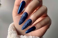 Зимовий абстрактний дизайн на нігтях