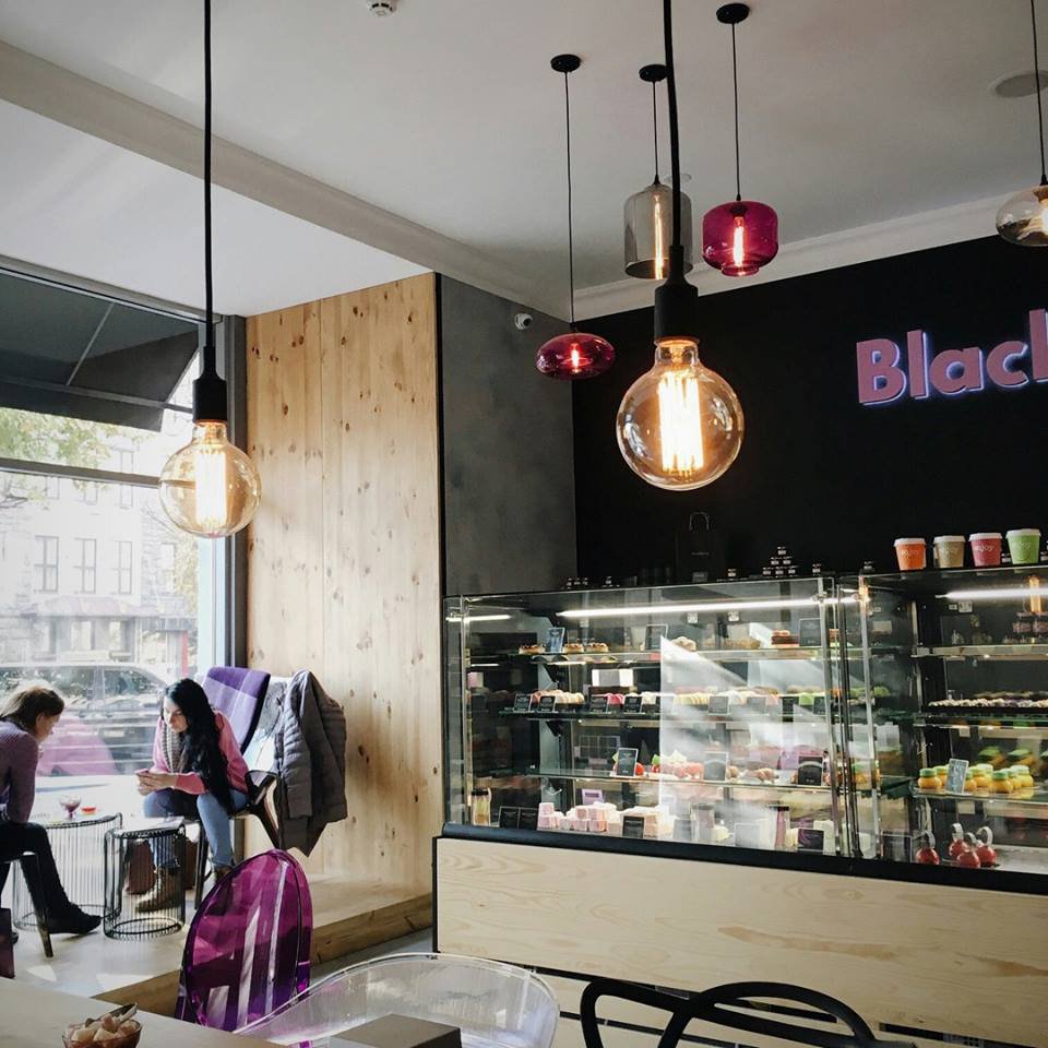 Кондитерский шоурум «Black Berry»