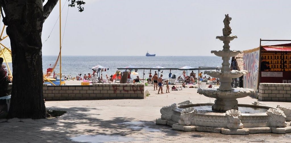Центральный пляж в Скадовске