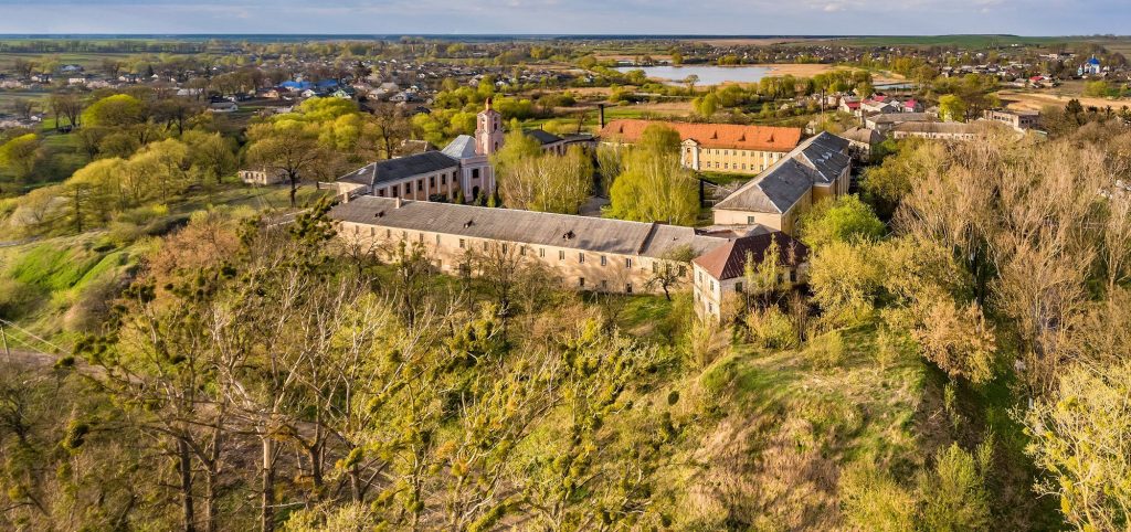  Замок-фортеця в Олиці належала знатному литовському роду
