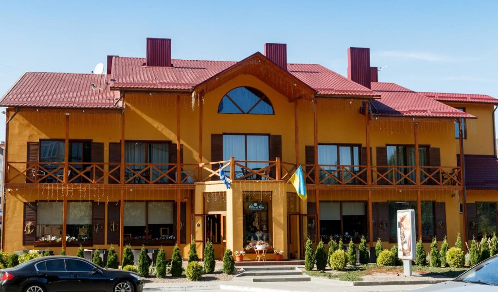 Фасад отеля «Patio Di Fiori»