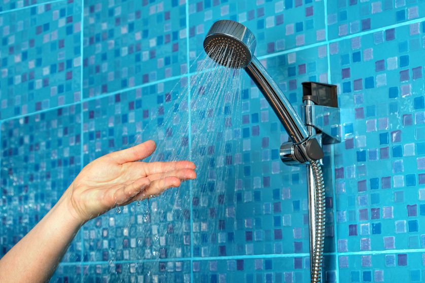 Принимать душ более экономно, чем ванну