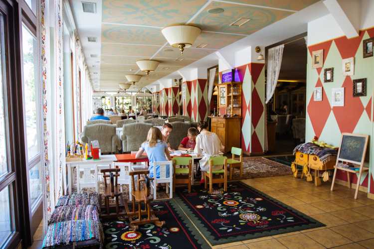 Ресторан «Голодний Микола», детская комната