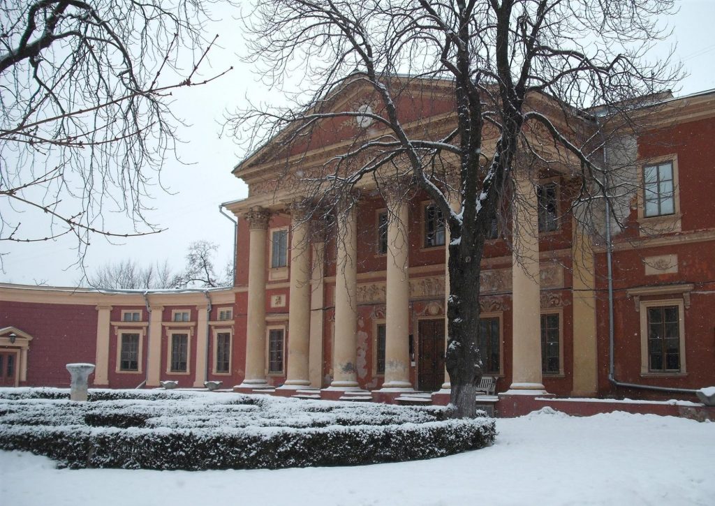Одеський художній музей взимку.