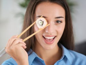 Как приготовить суши и роллы дома