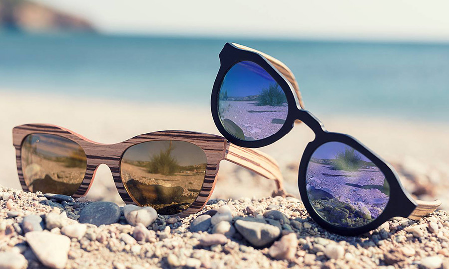 Сонячні окуляри допомогают уникнути симптомів алергії на сонце