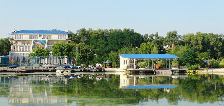 Готельний комплекс «Золоті піски»