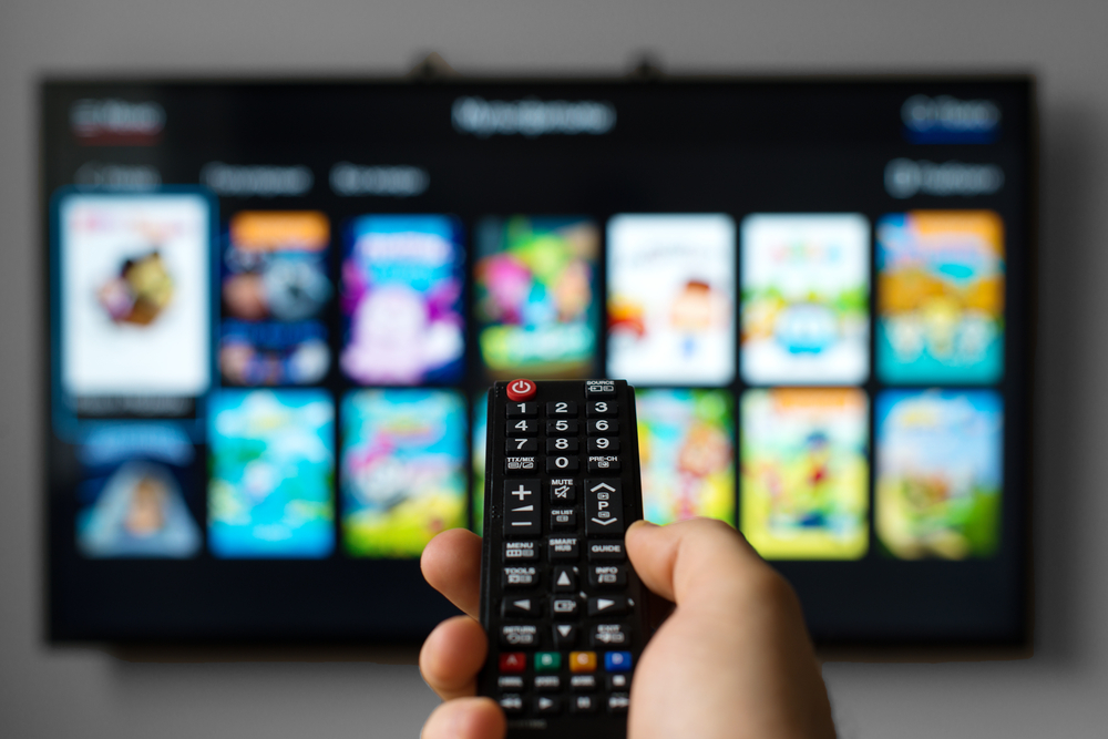 Как смотреть ТВ и фильмы через интернет на телевизоре
