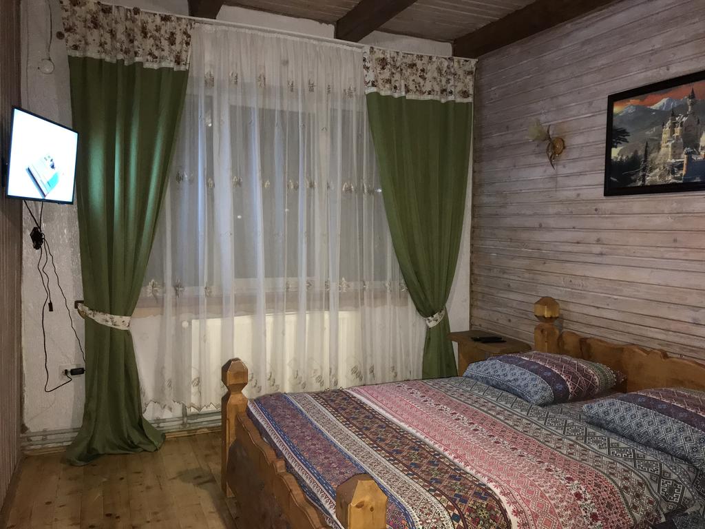 Номер отеля «Рокса» в Славском