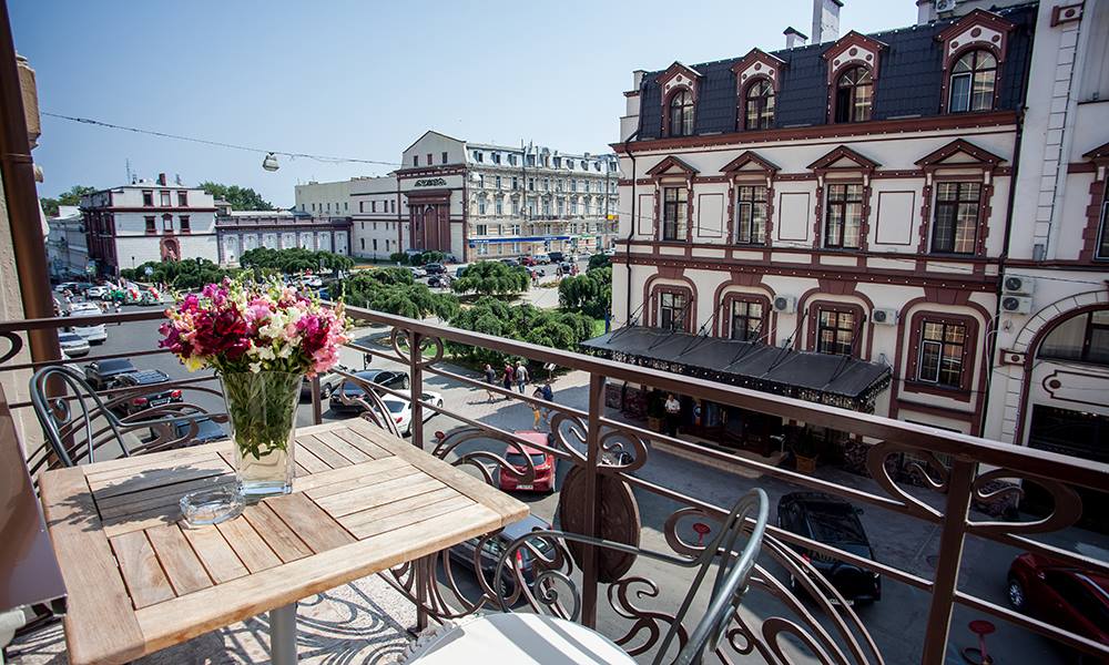 Номер с террасой в бутик-отеле «Palais Royal»