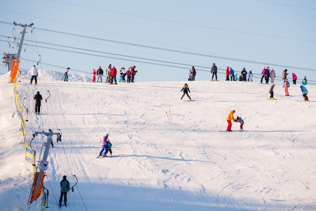 Трасса для катания на лыжах и сноуборде в комплексе «Gvozdoff» под Киевом