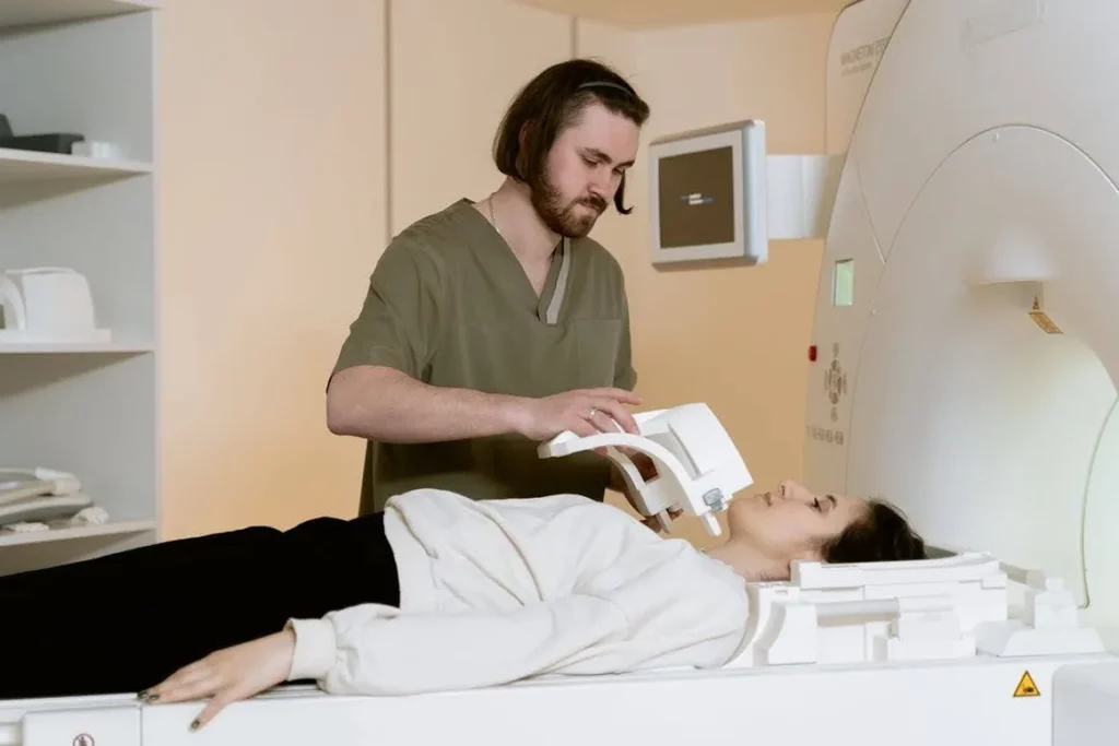 Що таке МРТ, скільки коштує і як підготуватися до процедури