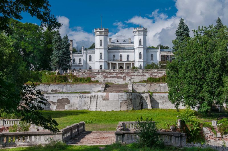 Шаровский замок или дворец Кенига