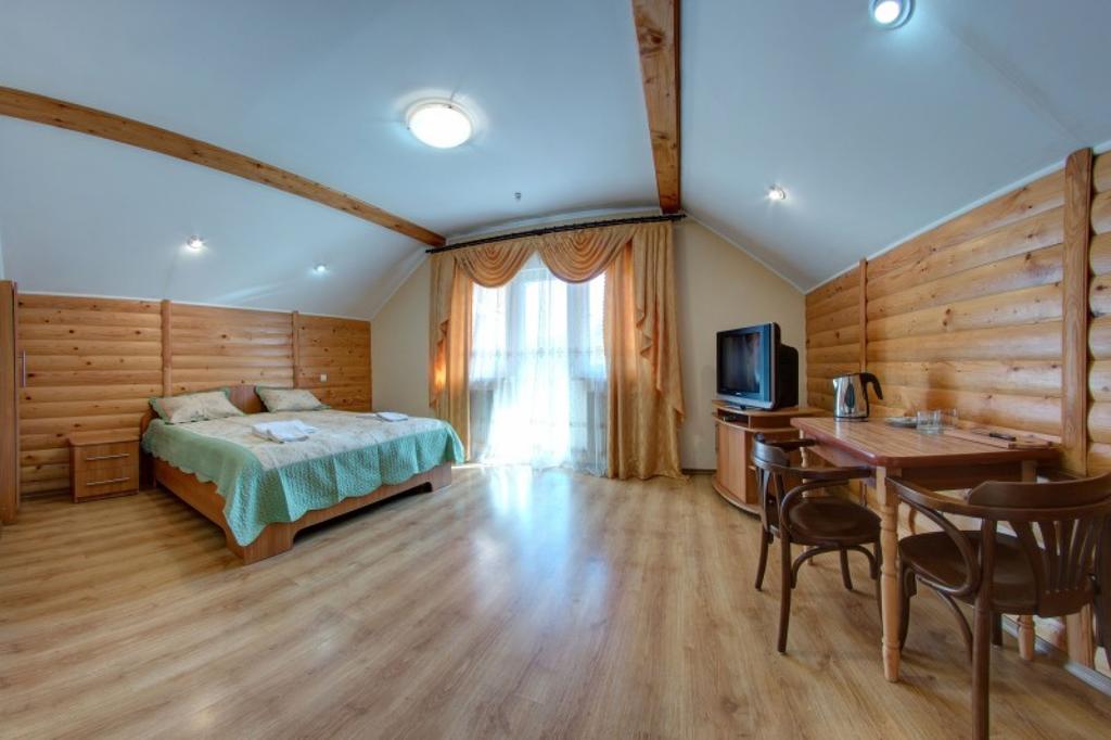 Sofia Forest Club, травнева відпустка в Яремче