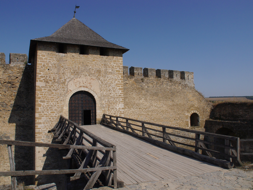 Міст на вході до фортеці