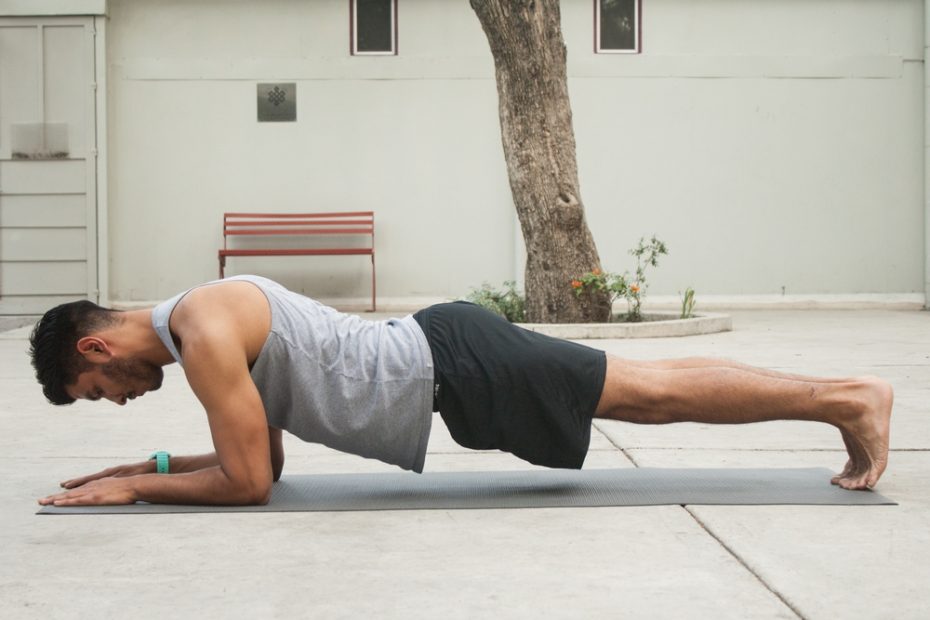Планка – упражнение на укрепление спины