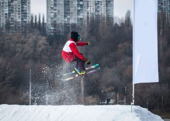 Де у Києві покататися на лижах та сноуборді – топ лижних комплексів