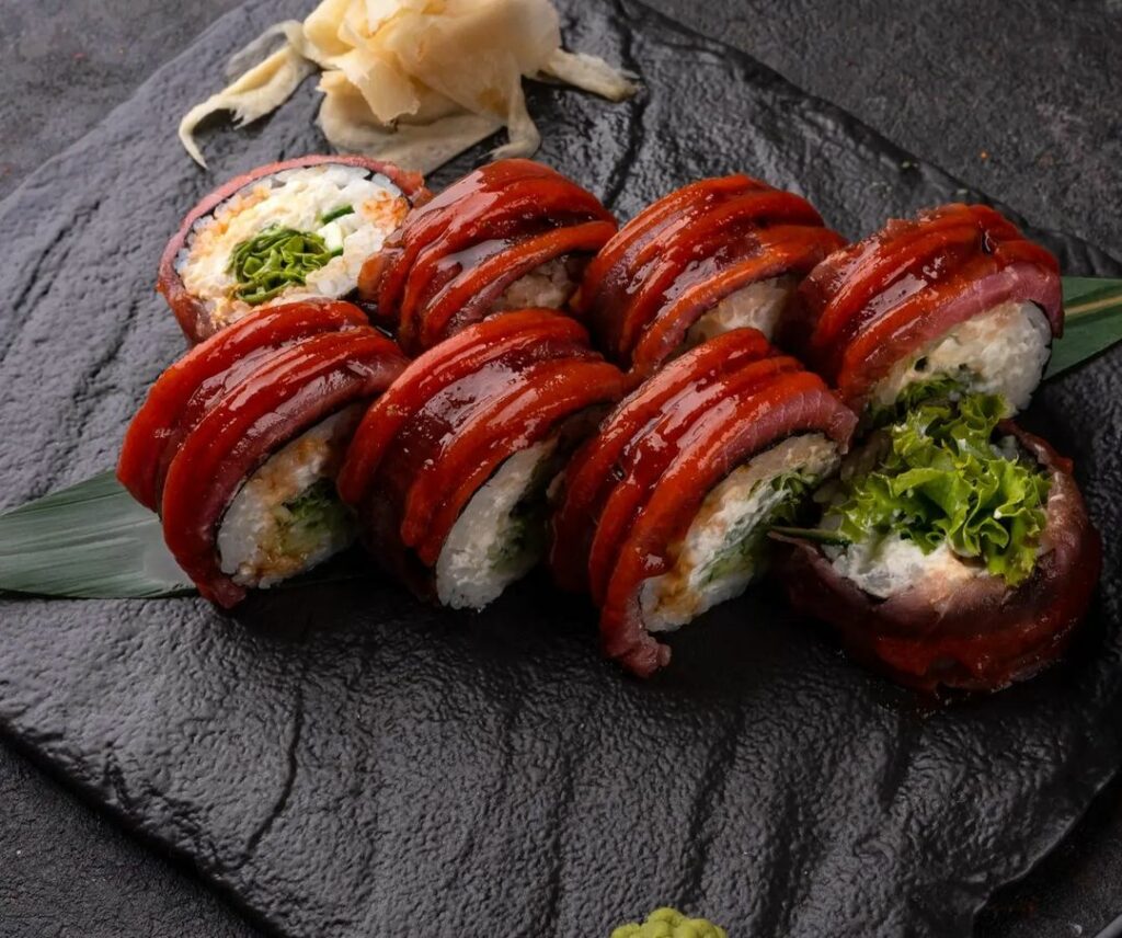 Спайс і ролл з тунцем від доставки «Sushi I'm gril»
