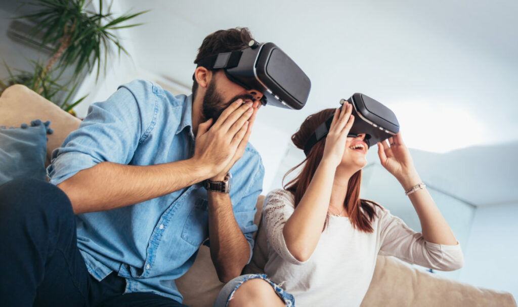 Окуляри VR – супер-варіант для подарунка кіноману на 14 жовтня