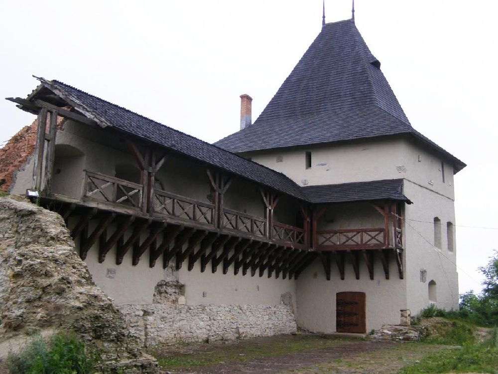 галицький замок на франківщині