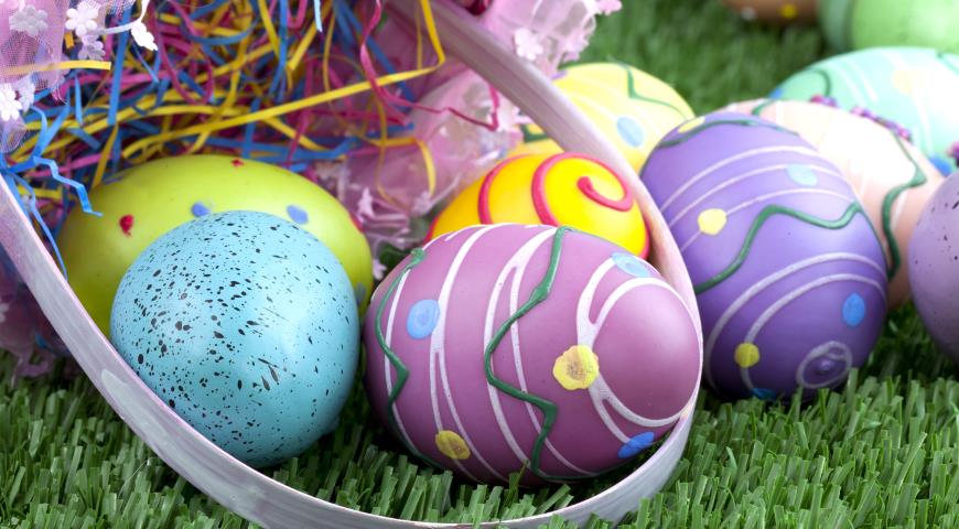 Обмін фарбованими яйцями – давня традиція на Великдень