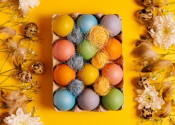 11 оригинальных способов покрасить яйца на Пасху