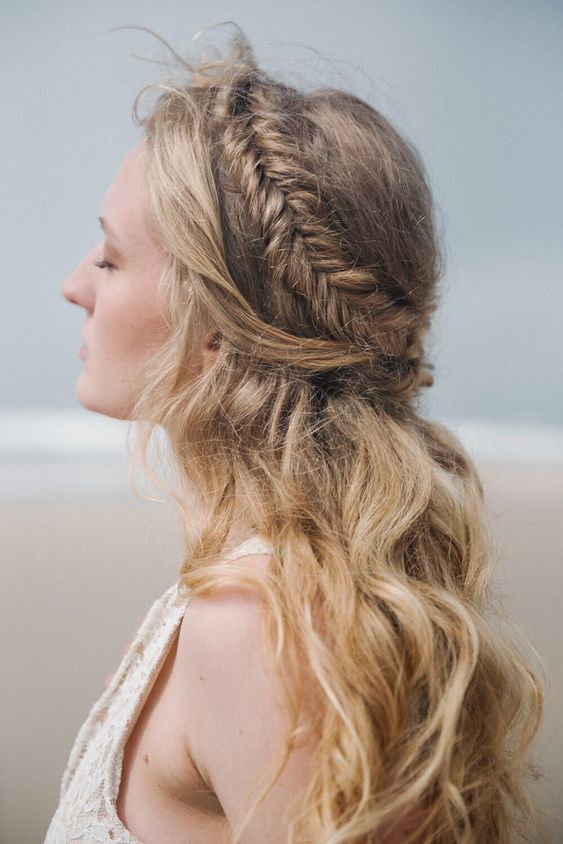 Идеальная прическа на свадьбу – греческая коса