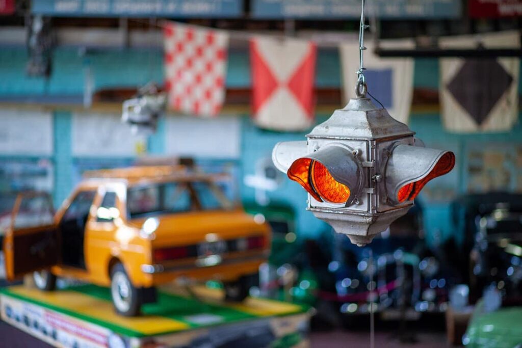Посетить ретро-выставку автомобилей в Днепре