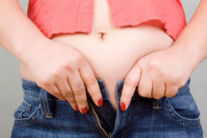 У жінок після 40 років найчастіше жир накопичується у ділянці живота