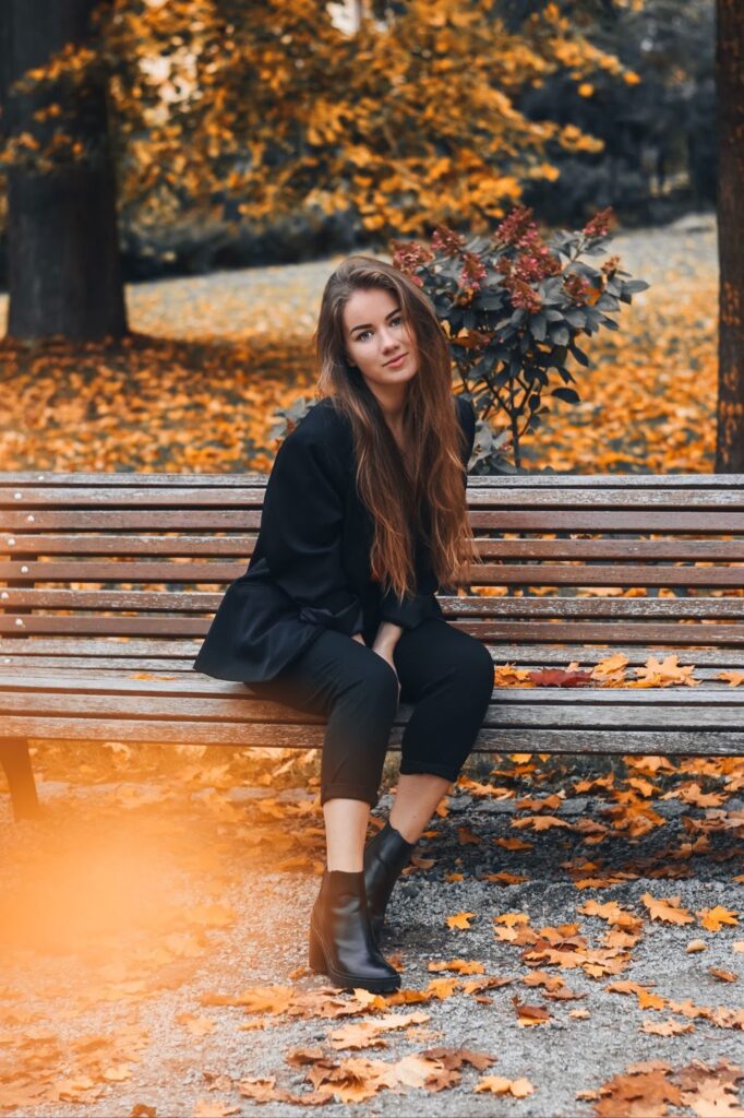 Осенняя фотосессия сидя