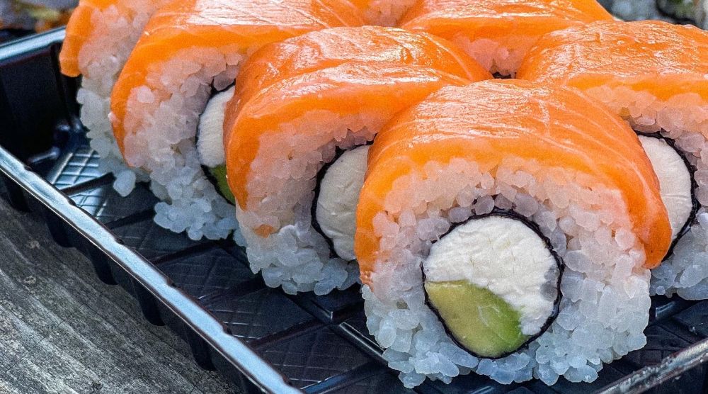 Служба доставки в Днепре «Sushi Family»