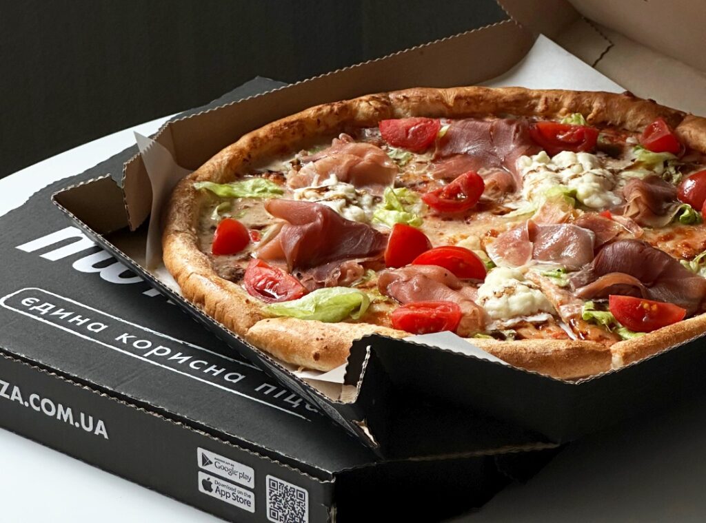 Смачна піца у піцерії «Monopizza», Дніпро
