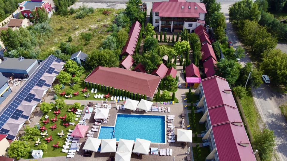 Комплекс «Райский дворик» с бассейном Киевская область 