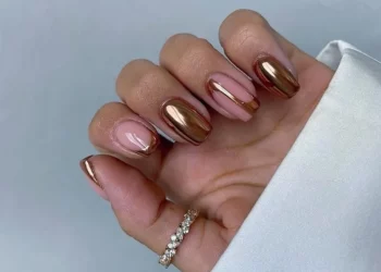 Манікюр зима 2025-2026: нові модні дизайни нігтів, 100+ фото