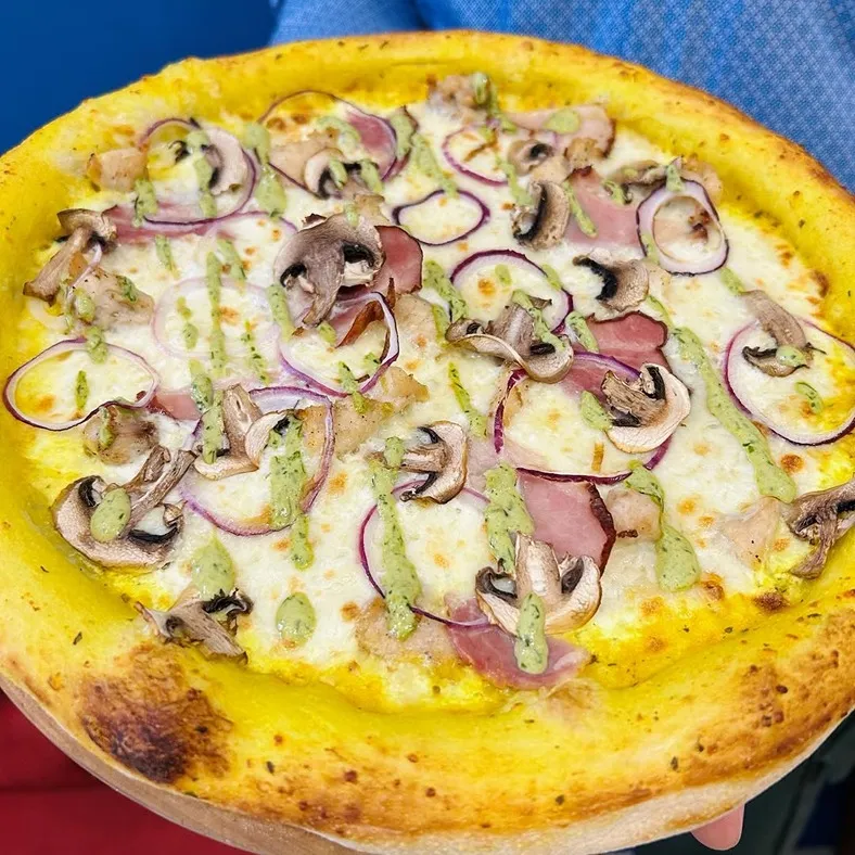 Заказать пиццу в Киеве в Story Pizza