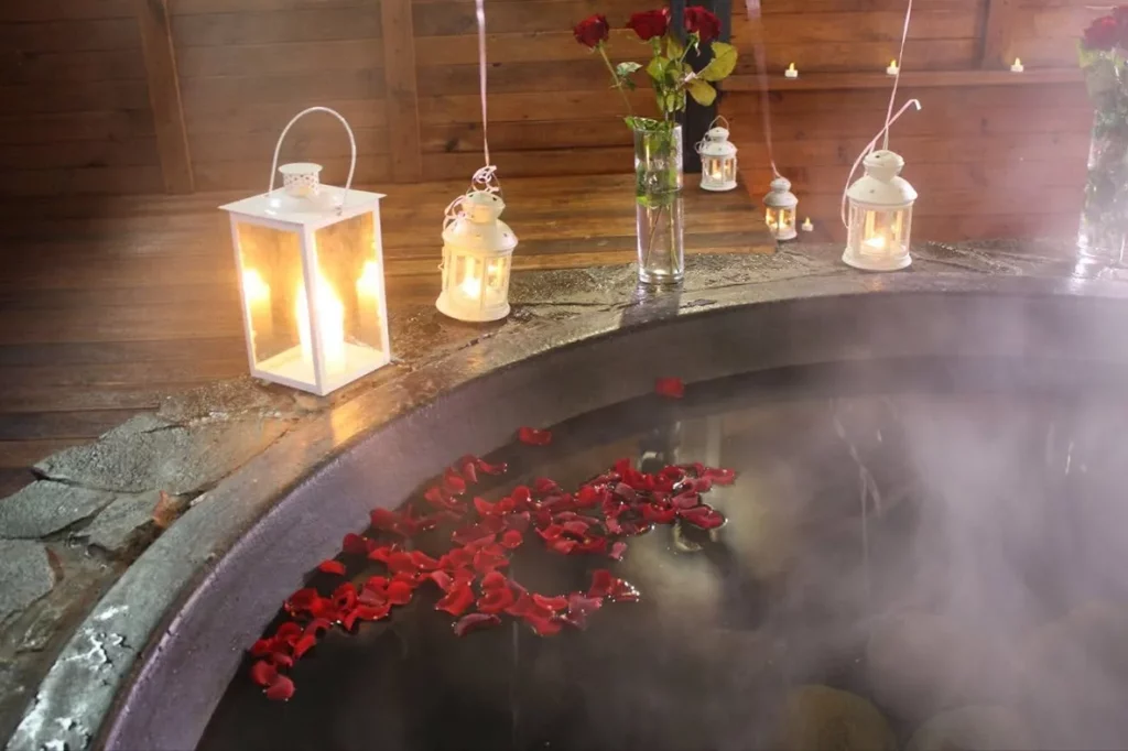 Подарить на 8 марта романтическое купание в чане